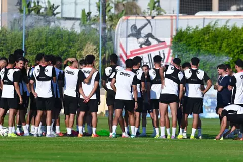 "تأهيل ربيع وتوجيهات فيريرا".. الزمالك يواصل تدريباته استعدادا لمباراة سيراميكا